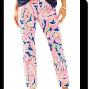 Lilly Pulitzer Multicolor Floral Kelly Pants. Low rise Skinny. Size 2